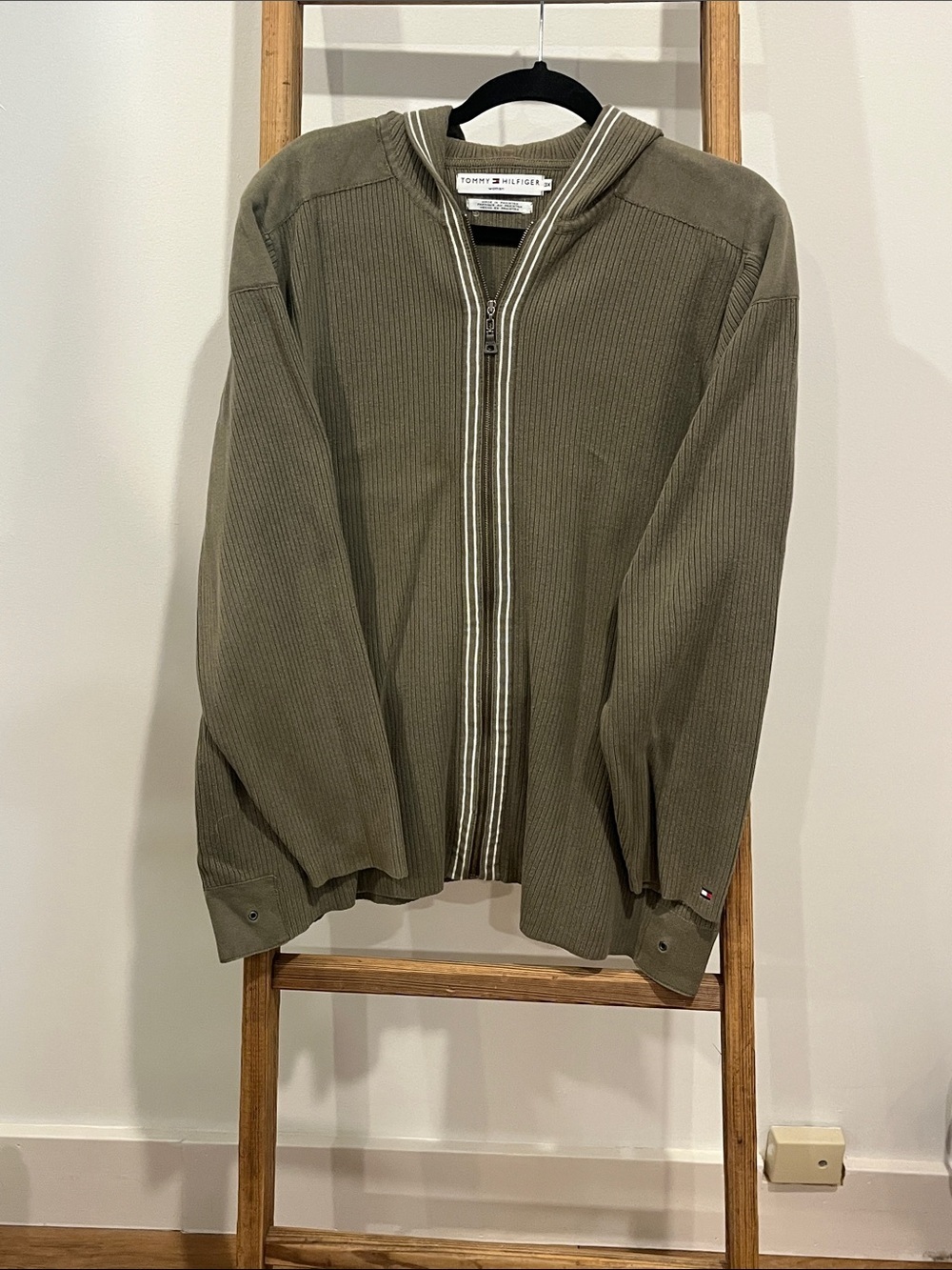 Tommy Hilfiger Ribbed Hoodie - Picture 2 of 7